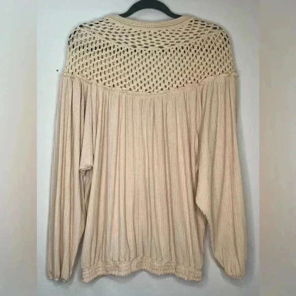 gimmick by‎ Bke Crotchet V-Neckline  long sleeves Boho Top Sz L - Picture 7 of 11